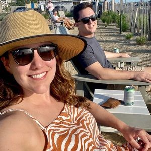 Meet your Posher, Laura